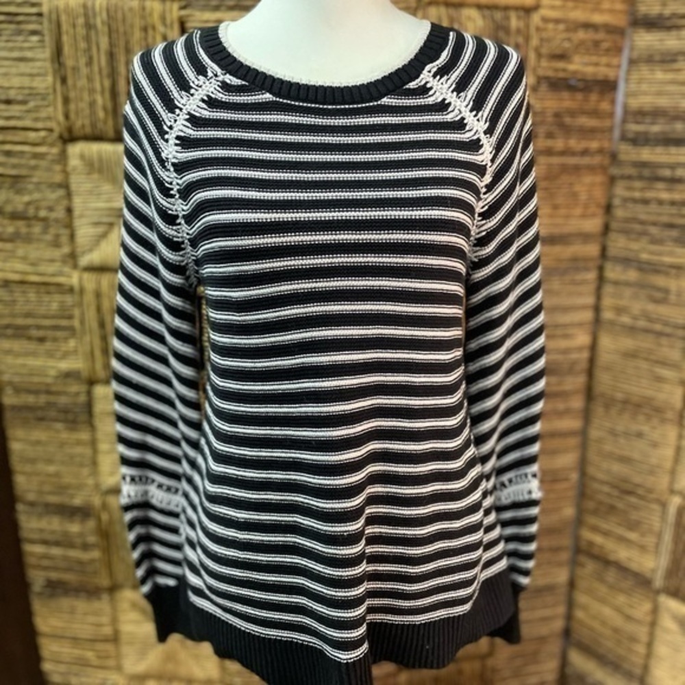 Loft-black & white‎ striped sweater, balloon sleeves w/white knit accent size S